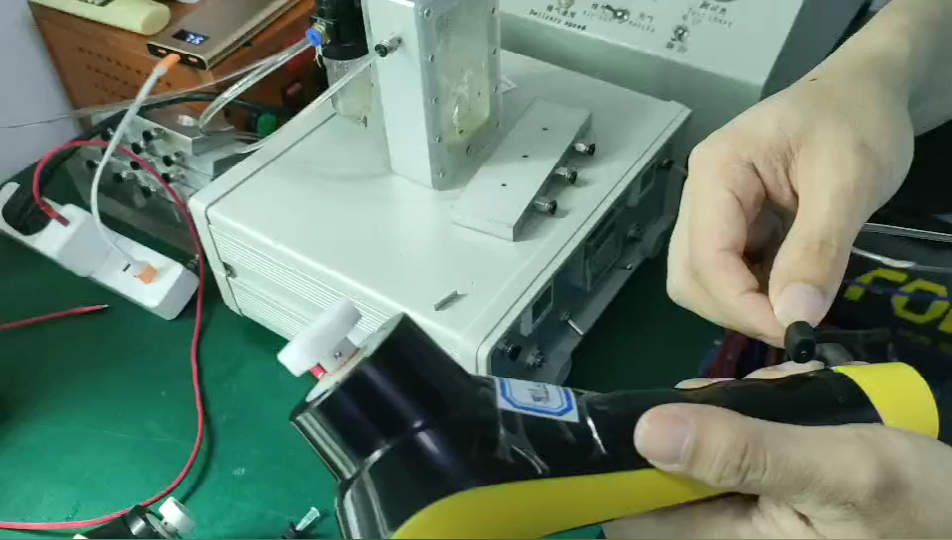 按摩器气密性检测与防水测试