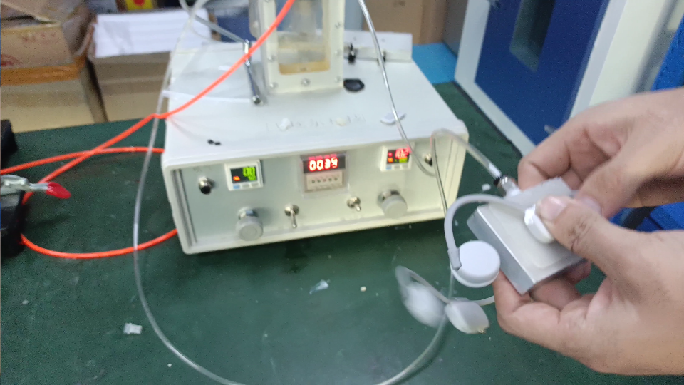 半成品骨传导耳机防水测试与耳机密封性检测